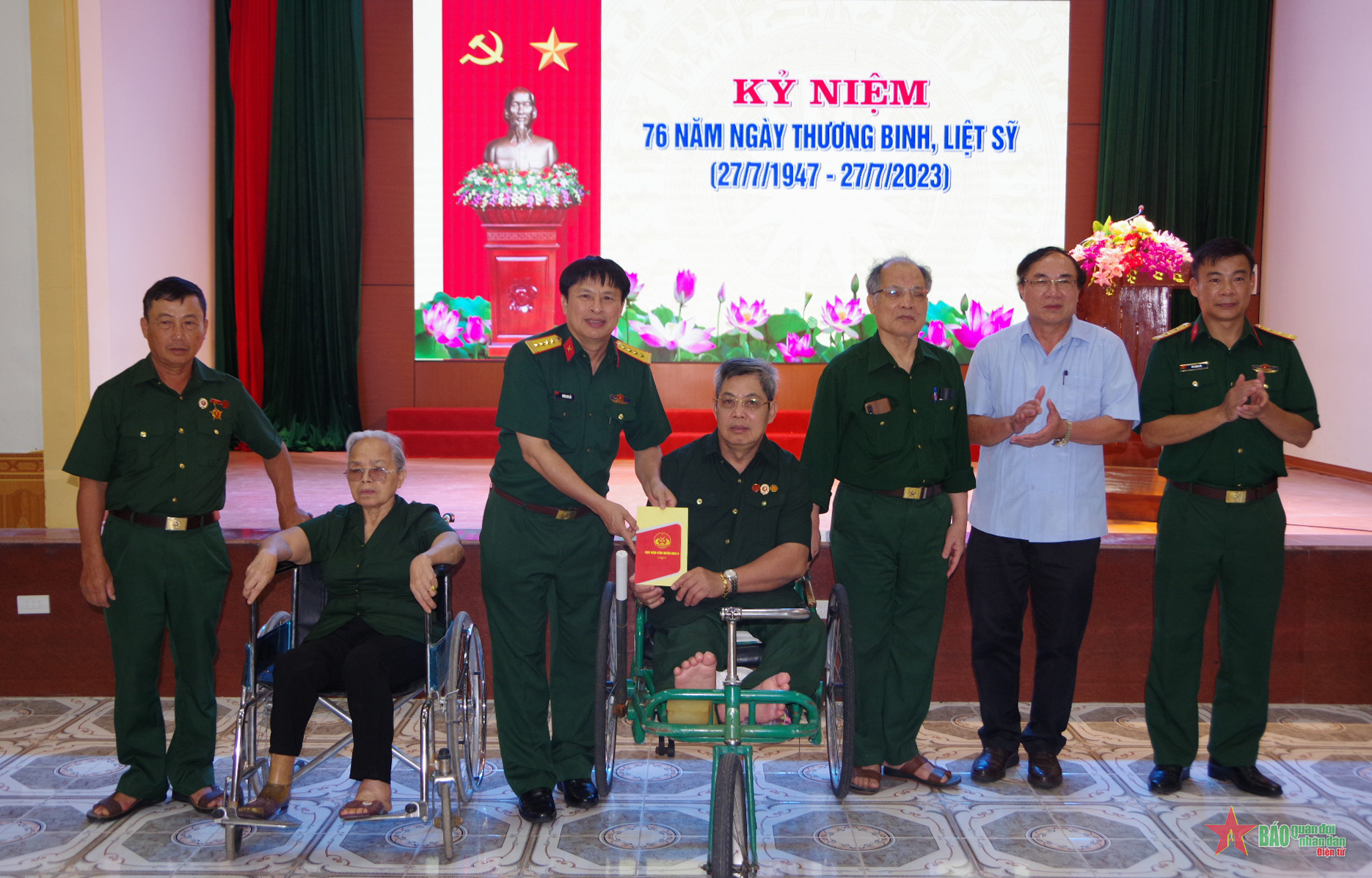 Tháng Bảy tri ân ở Khu 4

